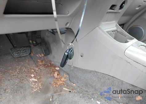 2004 Toyota Rav4 z USA, uszkodzony, nr VIN JTEHD20V446014867